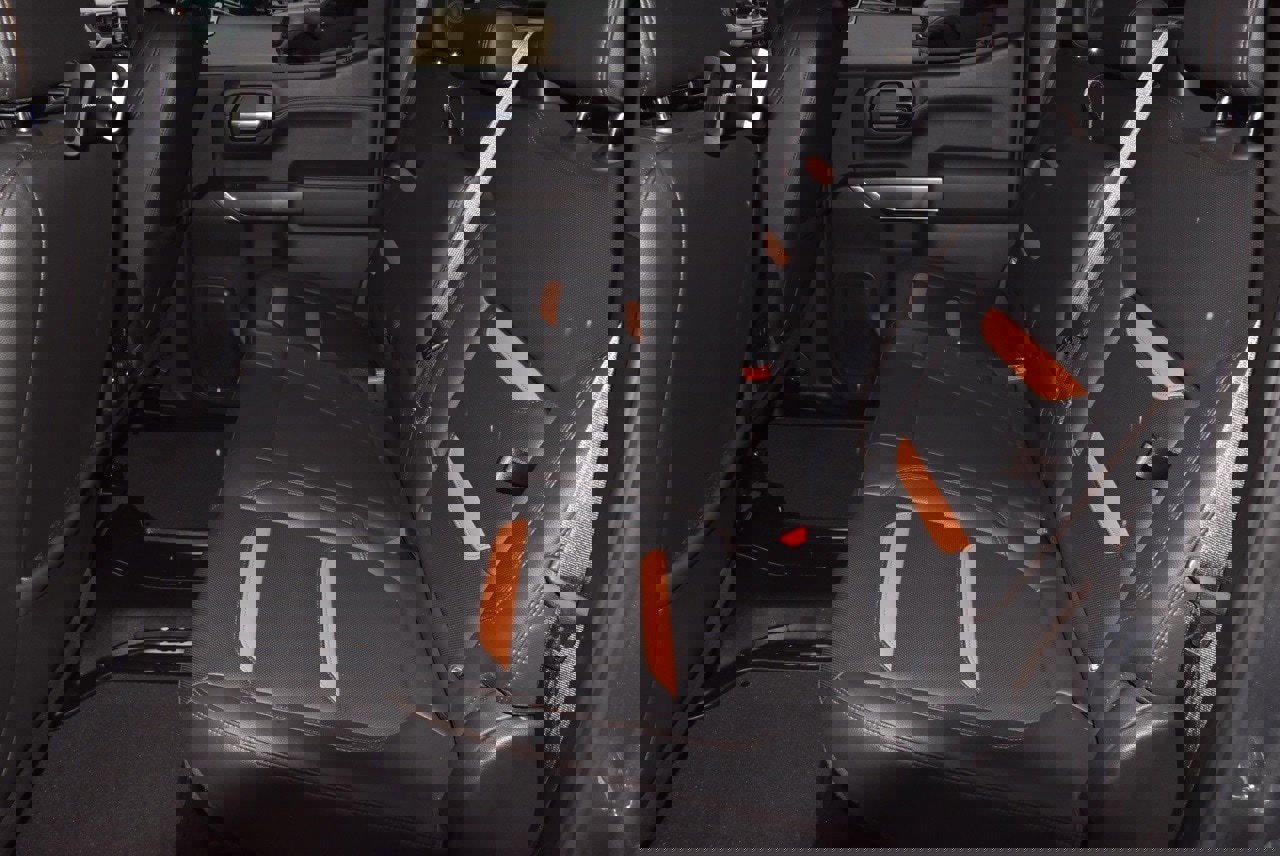 Used 2021 GMC Sierra 1500 AT4 w/ AT4 Preferred Package image 14