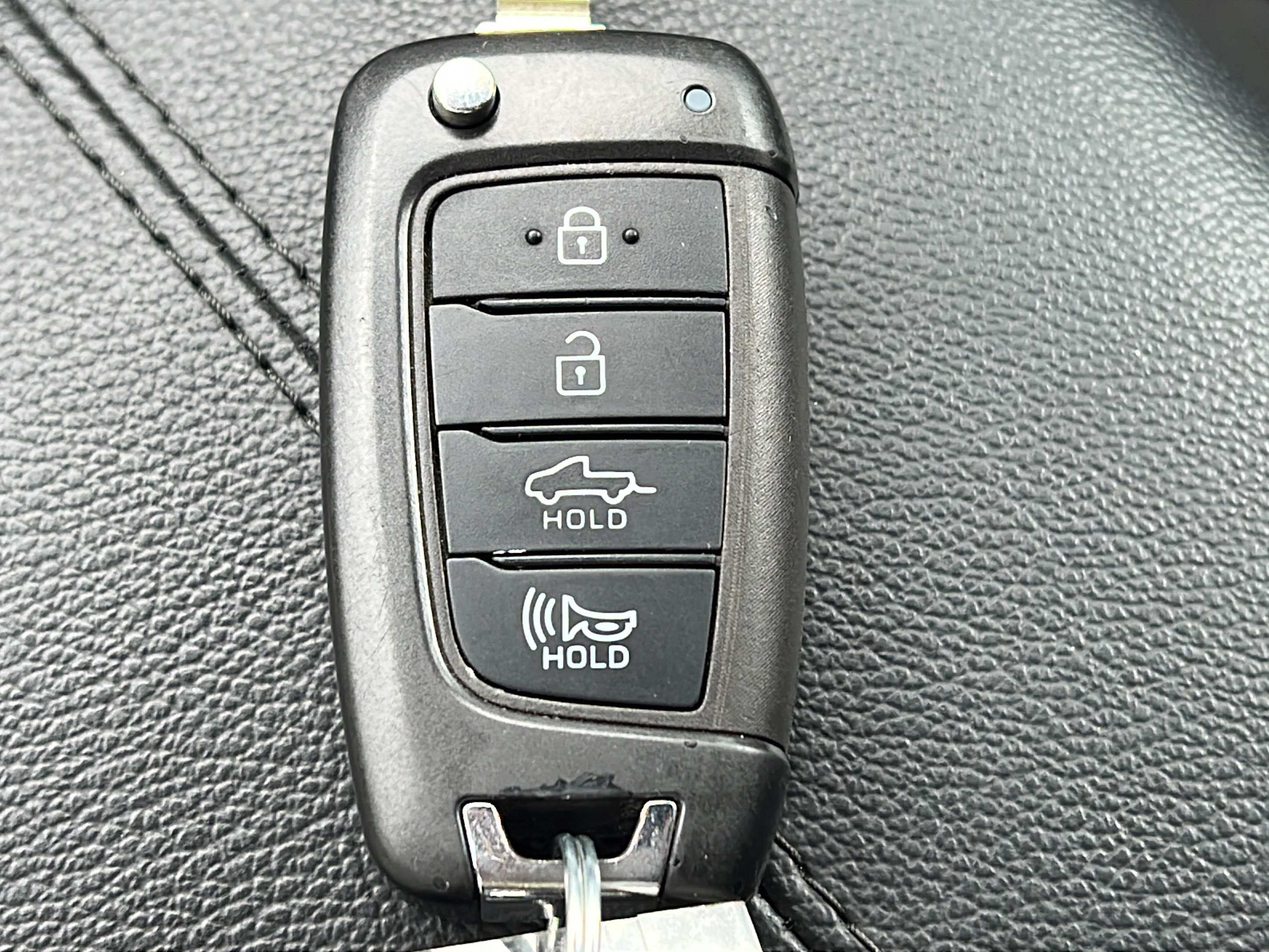 Used 2024 Hyundai Santa Cruz SE FWD image 23