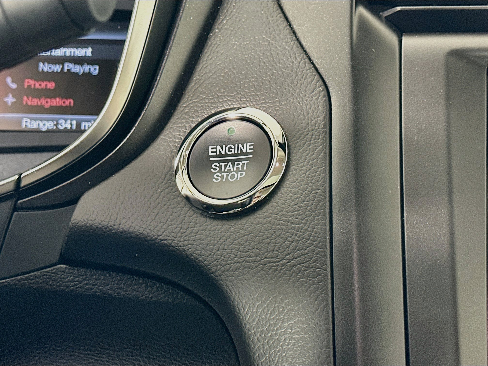 Used 2018 Ford Fusion Titanium FWD image 16