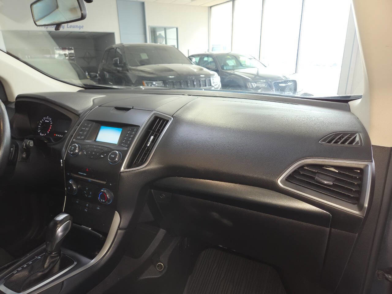 Used 2016 Ford Edge SE AWD/4WD image 30