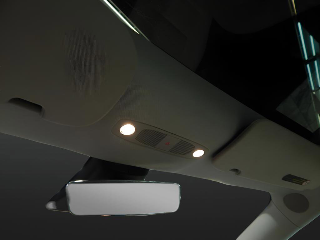 Used 2021 Tesla Model 3 Performance image 29