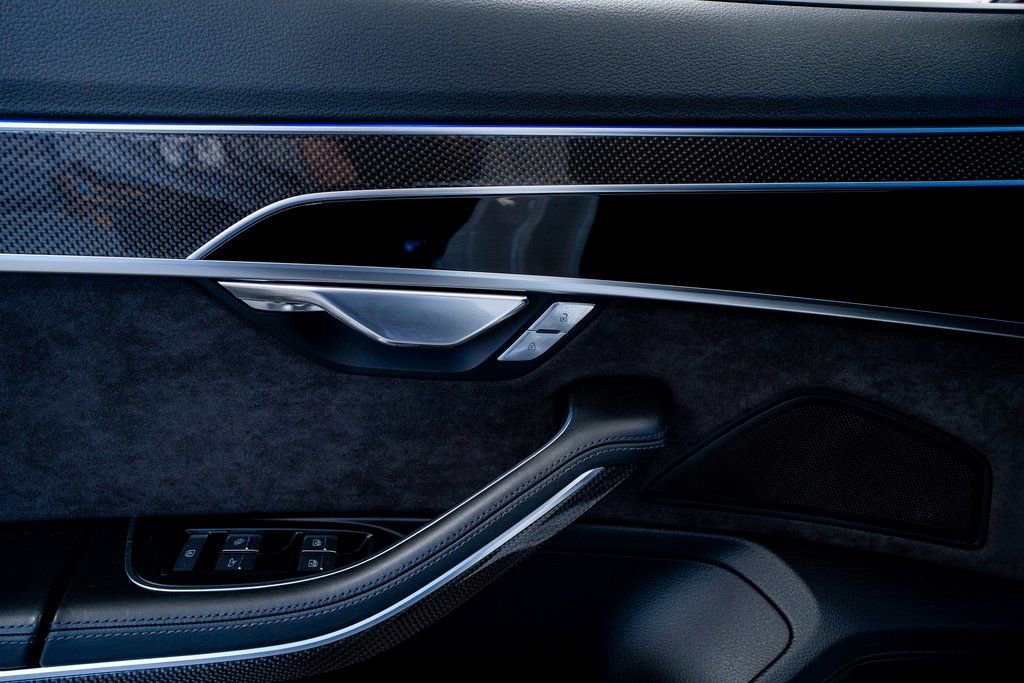 Used 2020 Audi S8 L w/ S8 Executive Package image 53