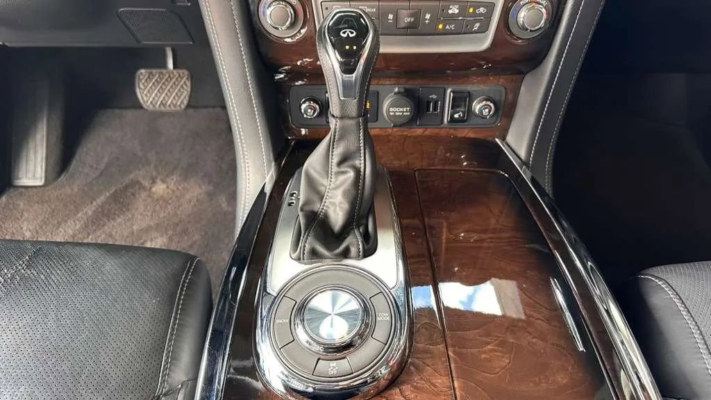 Used 2018 INFINITI QX80 2WD w/ Deluxe Technology Package image 16