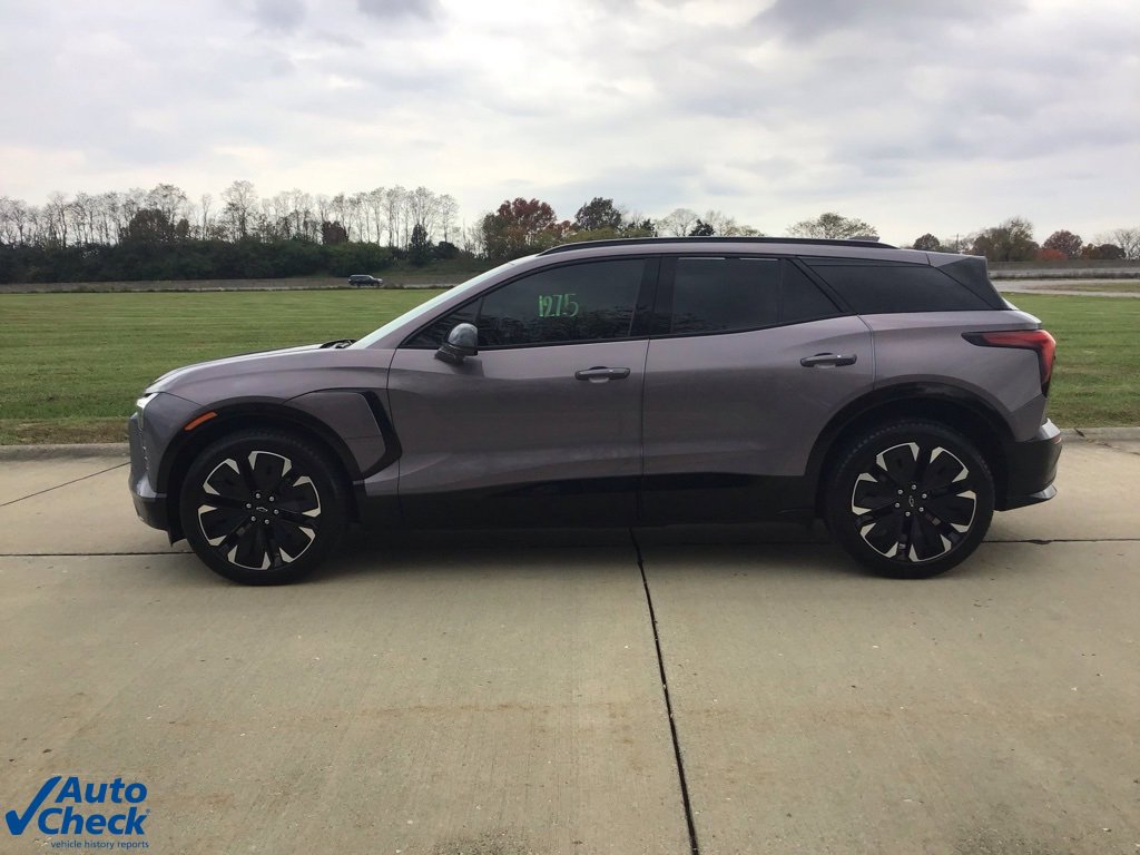 Used 2024 Chevrolet Blazer EV RS image 9