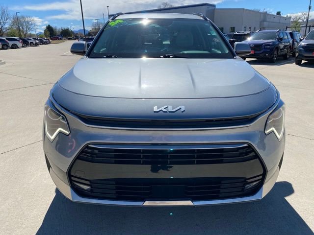 Used 2024 Kia Niro EX Touring image 8