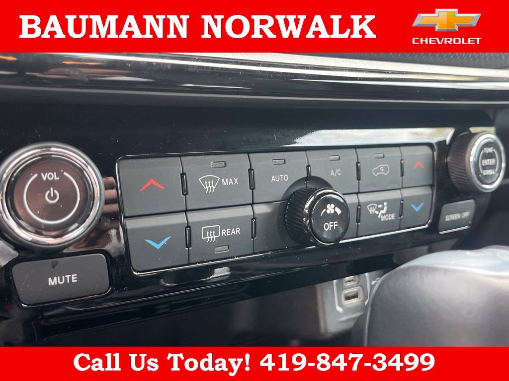 Used 2025 Jeep Compass Trailhawk AWD/4WD image 17