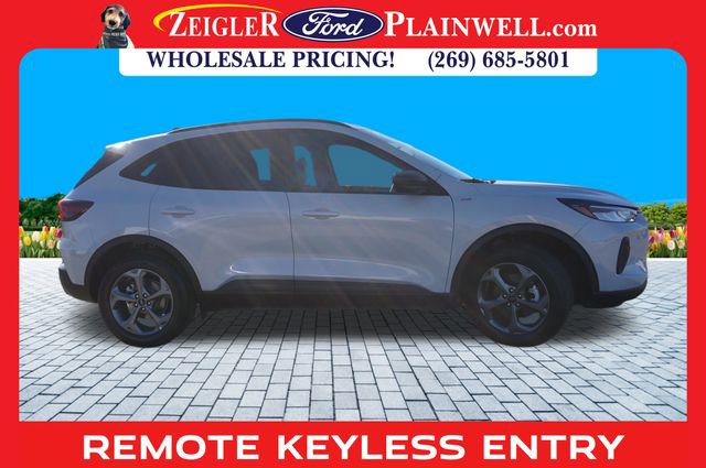 Used 2025 Ford Escape ST-Line image 6