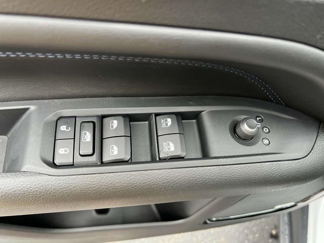 New 2025 Jeep Compass Limited w/ Sun & Sound Group image 13