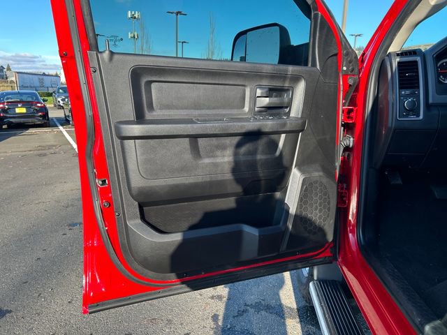Used 2018 RAM 2500 Tradesman w/ Chrome Appearance Group image 16