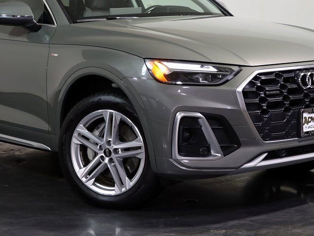 Used 2025 Audi Q5 e Premium Plus w/ Premium Plus Package AWD/4WD image 8