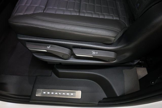 Used 2025 Cadillac Escalade V image 93