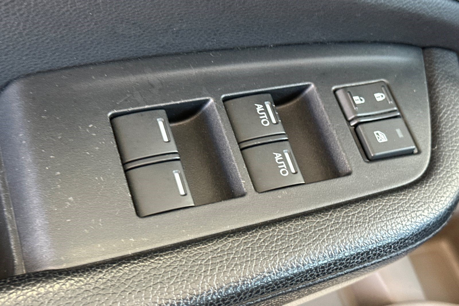 Used 2016 Honda Pilot EX-L image 13