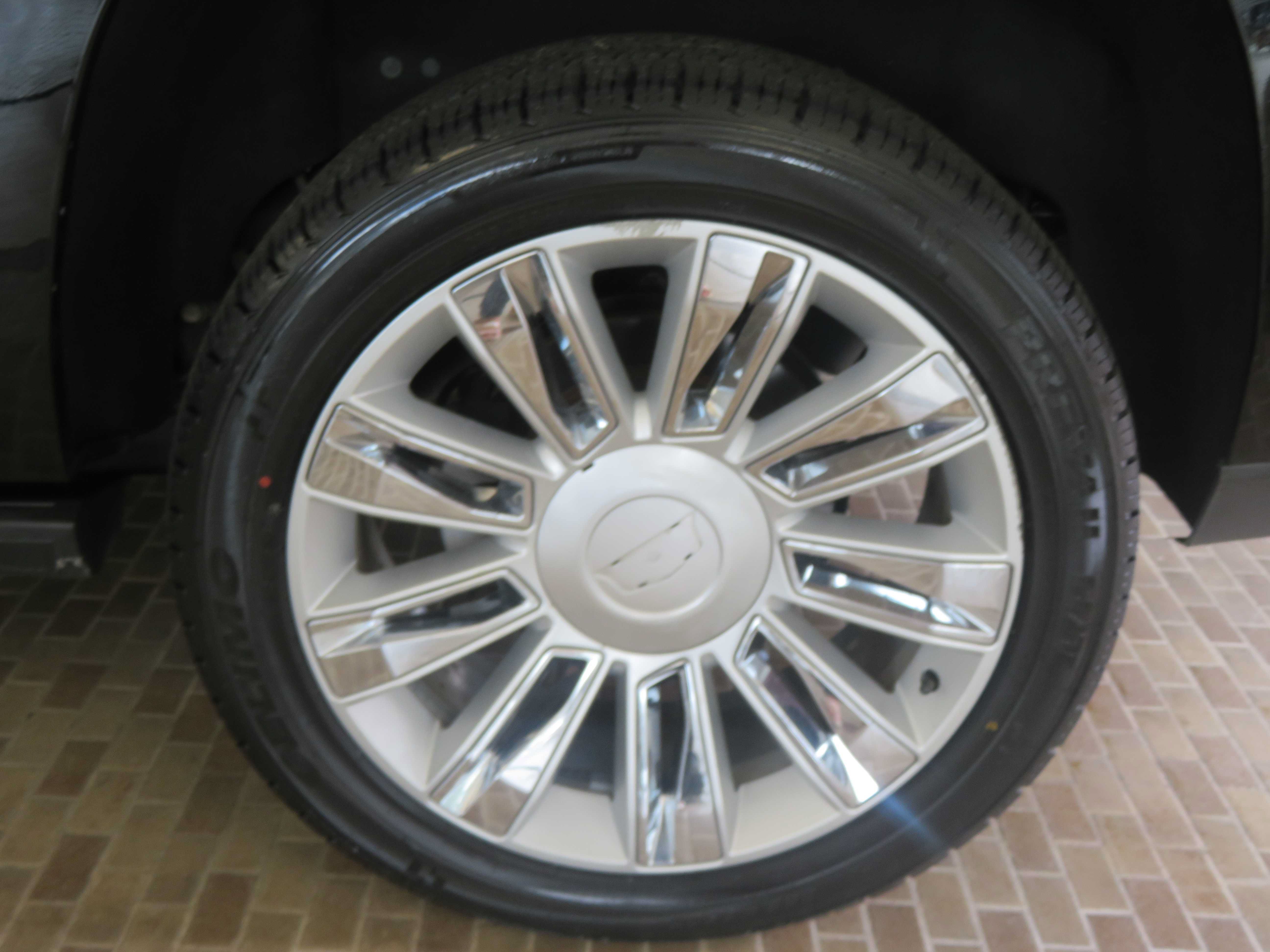 Used 2016 Cadillac Escalade ESV Platinum AWD/4WD image 8