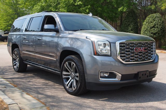 Used 2020 GMC Yukon XL Denali w/ Denali Premium Package image 1