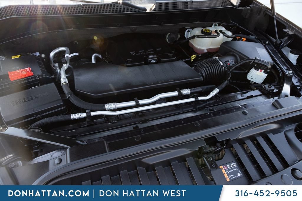 Used 2023 Chevrolet Silverado 1500 LT AWD/4WD image 31