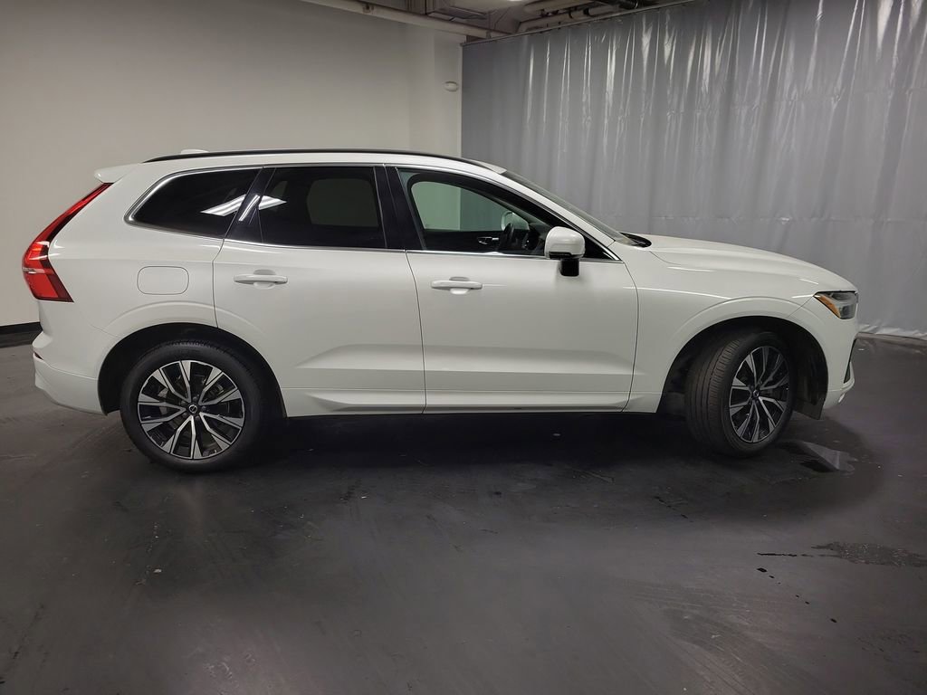 Used 2023 Volvo XC60 B5 Core w/ Climate Package image 9