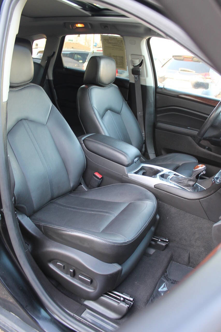 Used 2016 Cadillac SRX Performance w/ Driver Awareness Package image 24