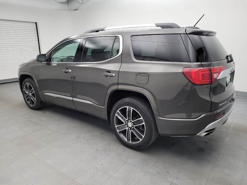 Used 2019 GMC Acadia Denali image 3