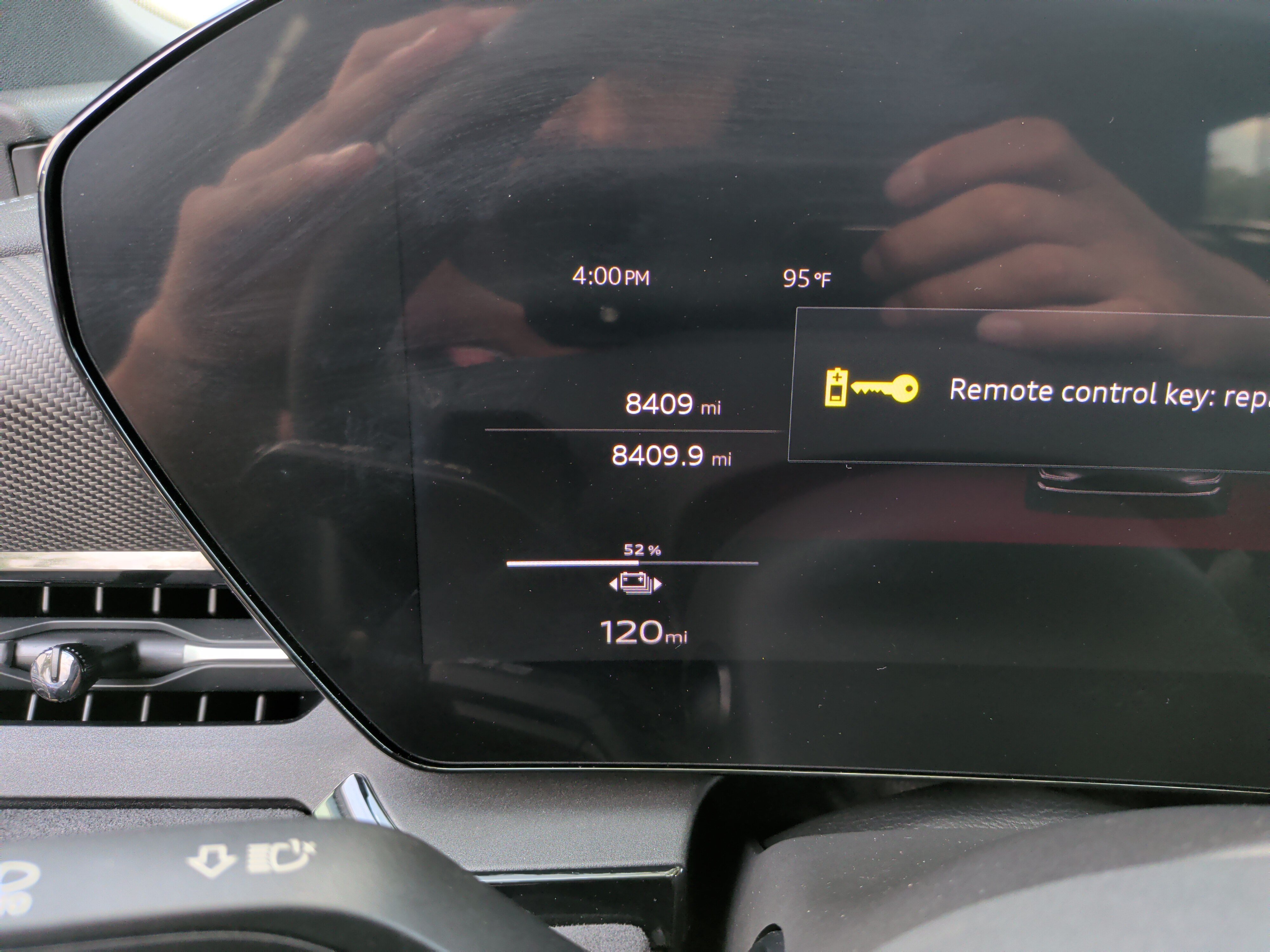 Certified 2025 Audi A6 e-tron Premium Plus w/ Premium Plus AWD/4WD image 21