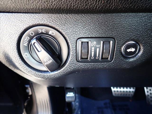 Used 2016 Dodge Challenger R/T Plus RWD image 15