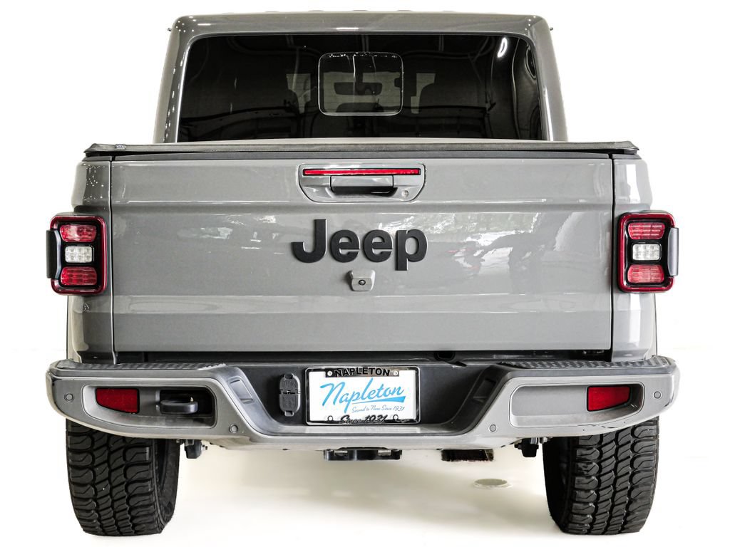Certified 2023 Jeep Gladiator Overland AWD/4WD image 7