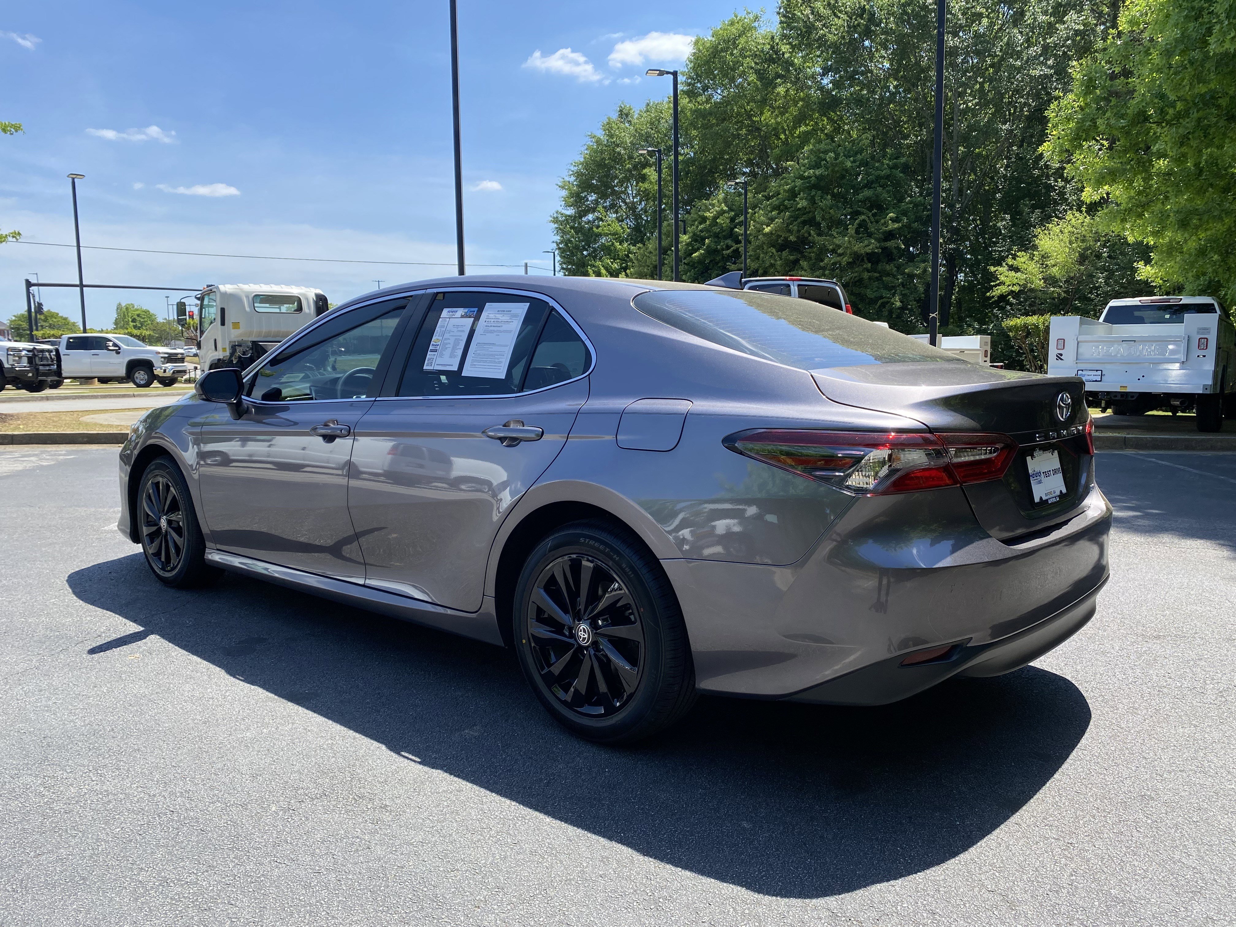 Used 2024 Toyota Camry LE w/ Convenience Package FWD image 7