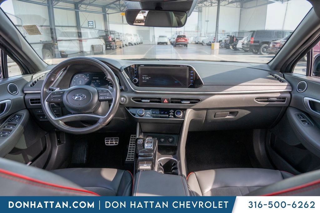 Used 2022 Hyundai Sonata SEL Plus w/ Preferred Accessory Package FWD image 3