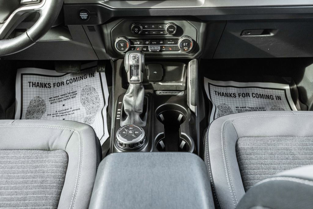 Used 2023 Ford Bronco Outer Banks image 11