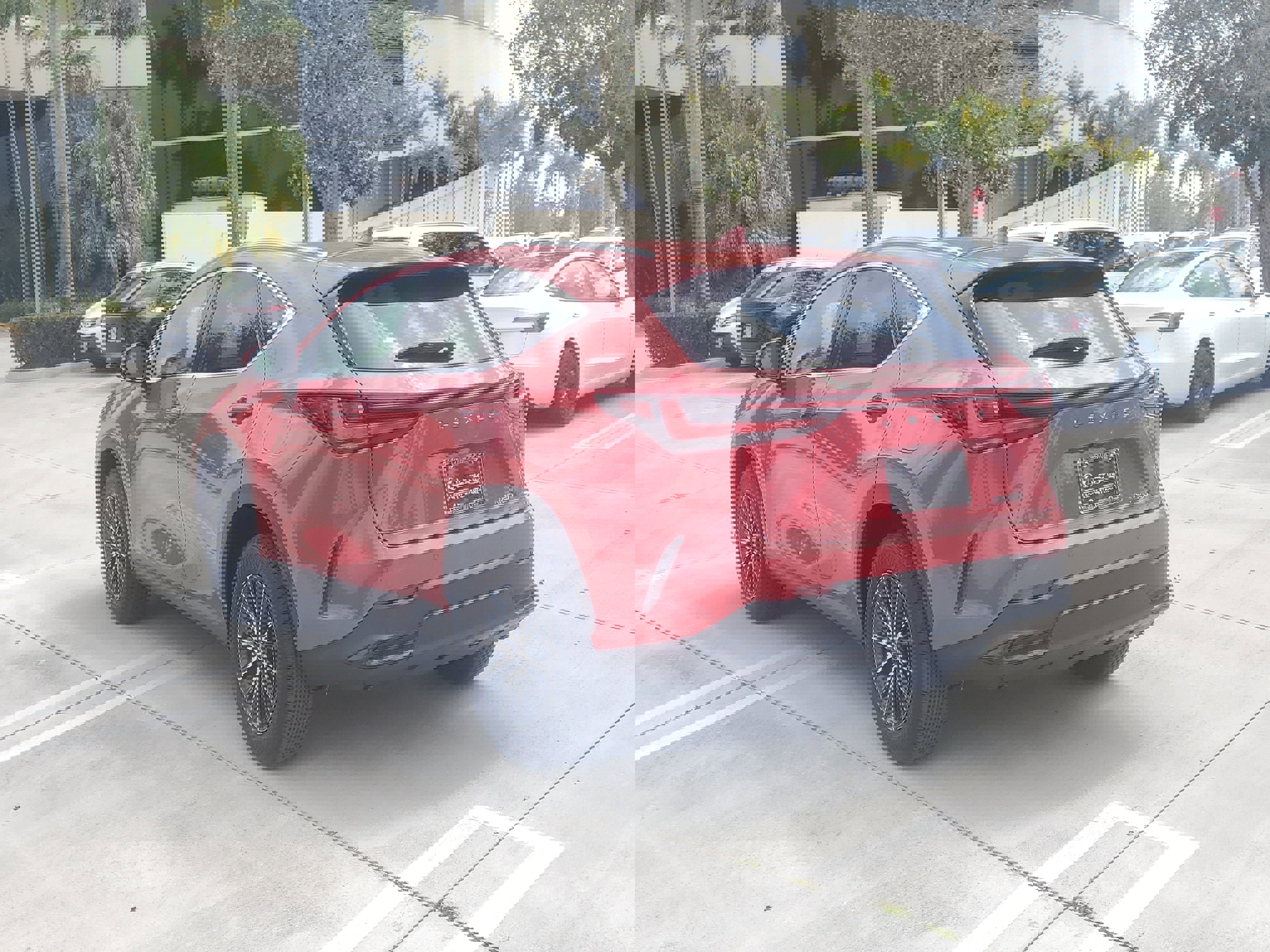 Certified 2024 Lexus NX 250 FWD w/ Towing Package (2000 Lbs) image 9