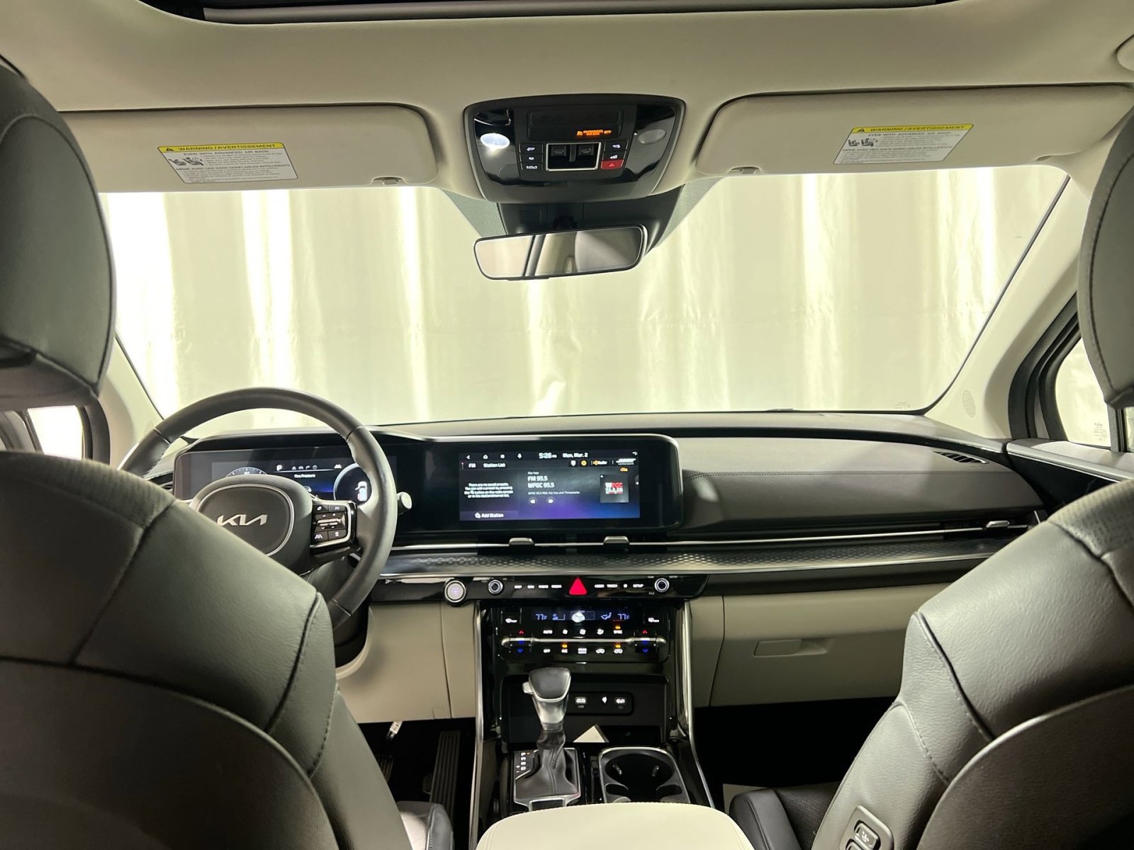 Used 2024 Kia Carnival SX Prestige image 14