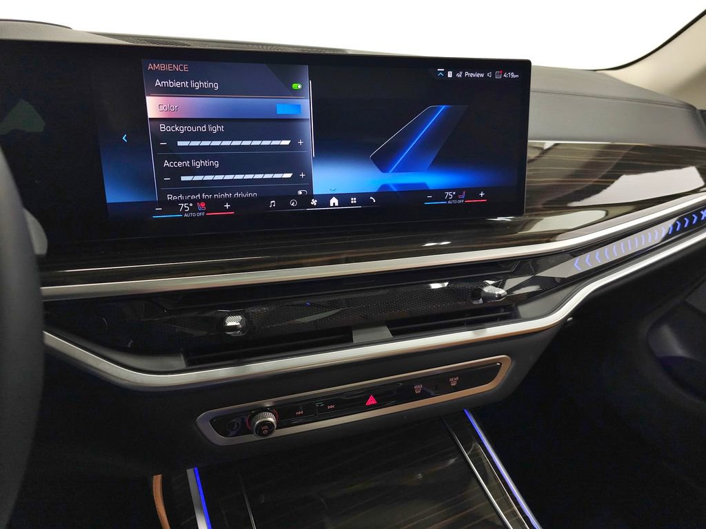 Used 2024 BMW X7 xDrive40i w/ Executive Package image 34