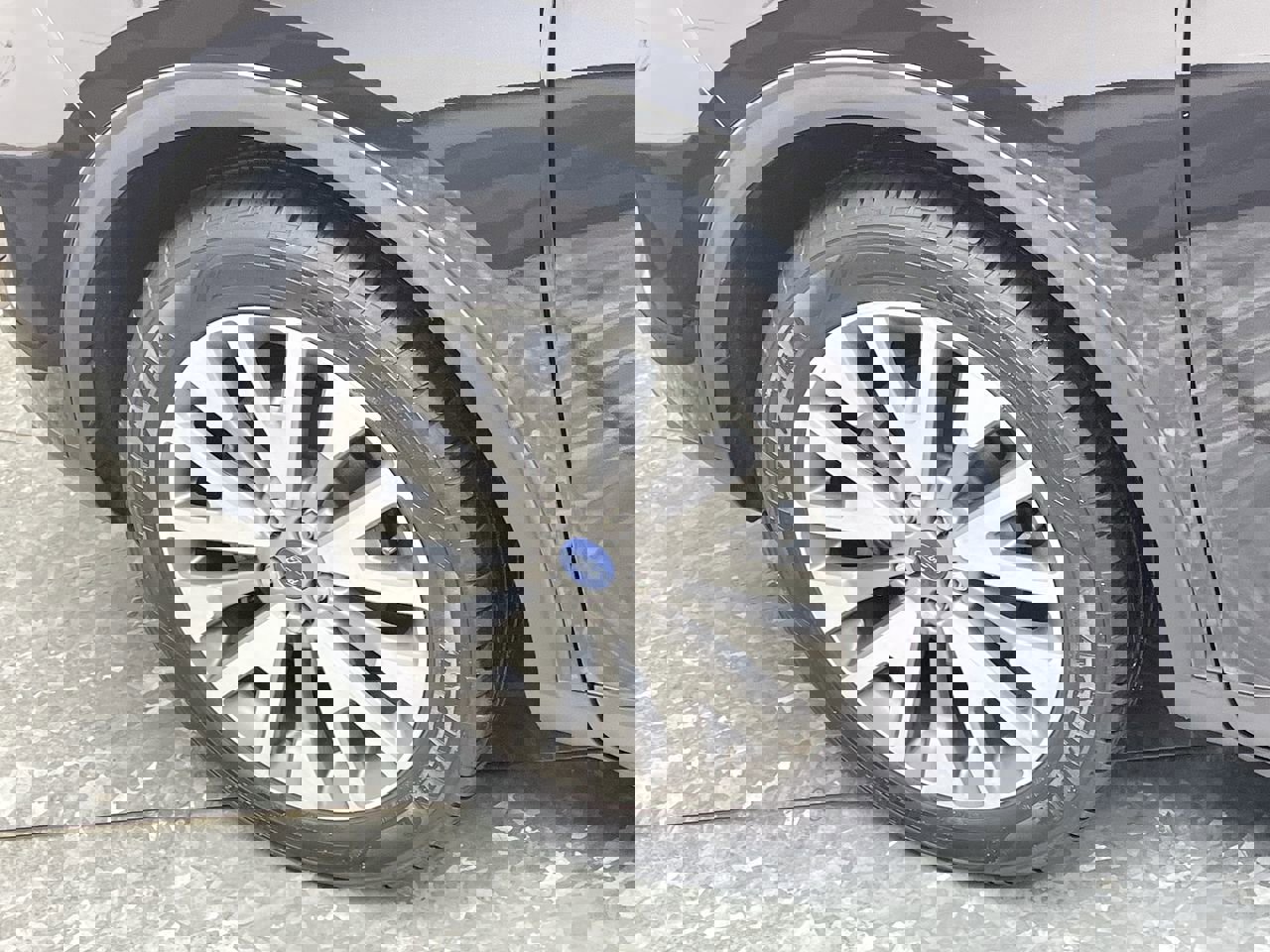 Certified 2022 Ford Escape Titanium w/ Class II Trailer Tow Package image 32