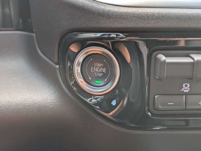 Used 2025 GMC Sierra 1500 Elevation w/ Preferred Package RWD image 19