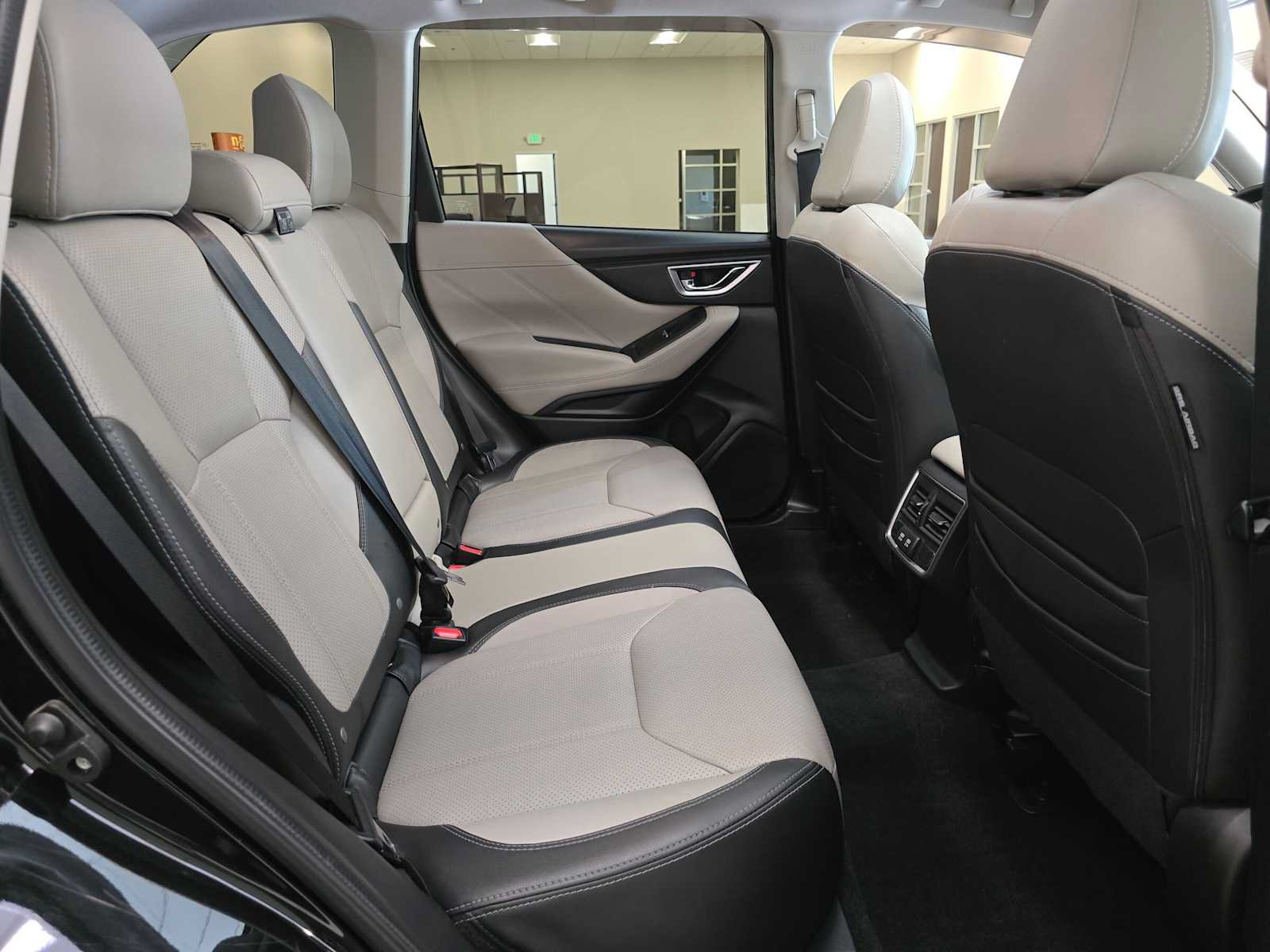 Used 2019 Subaru Forester Limited AWD/4WD image 27