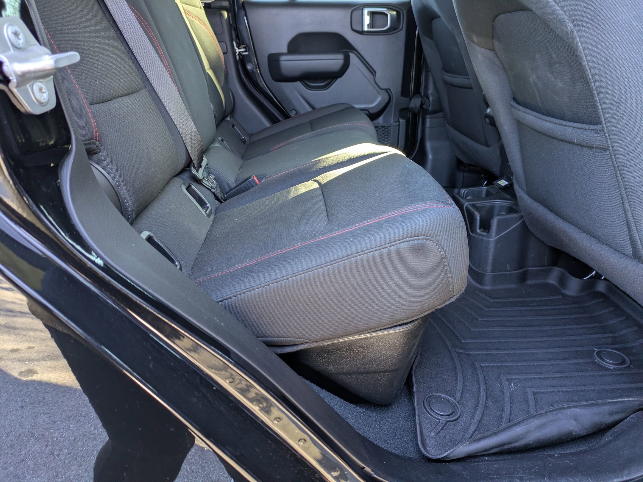 Used 2023 Jeep Gladiator Rubicon w/ Trailer Tow Package image 31