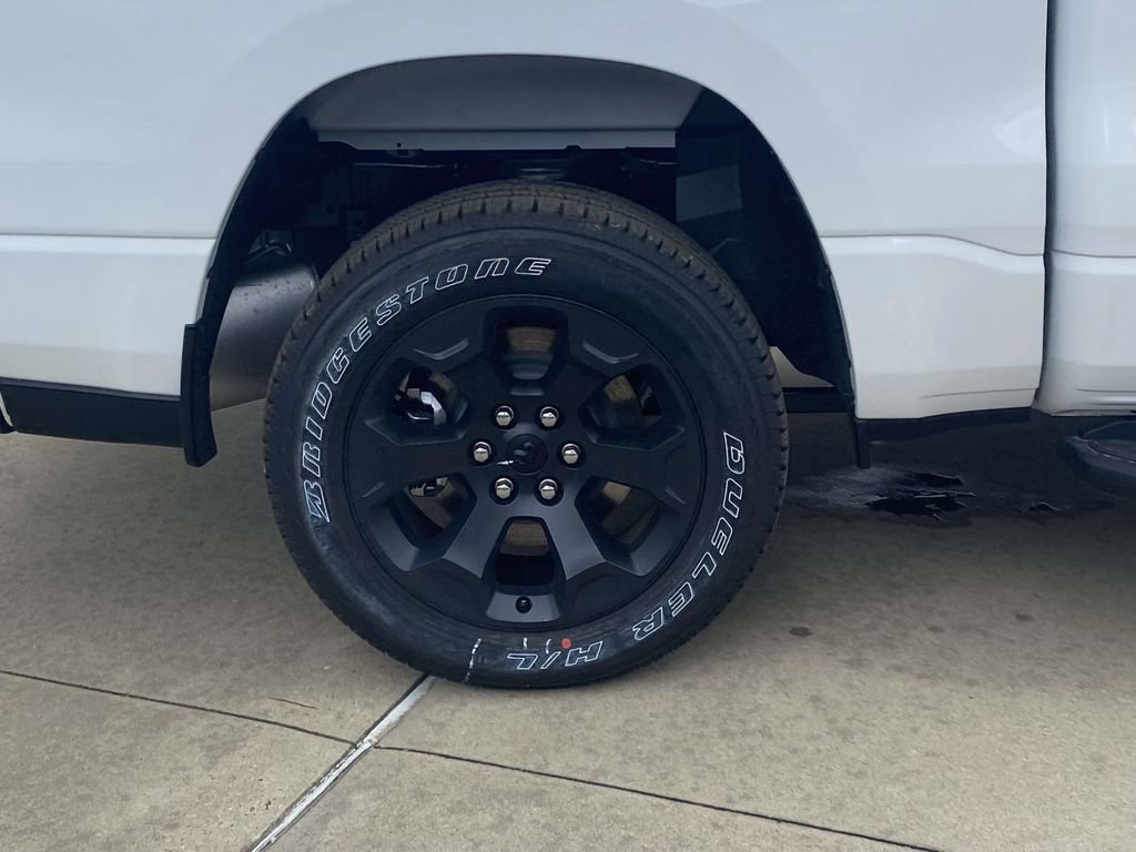 New 2026 RAM 1500 Express AWD/4WD image 37