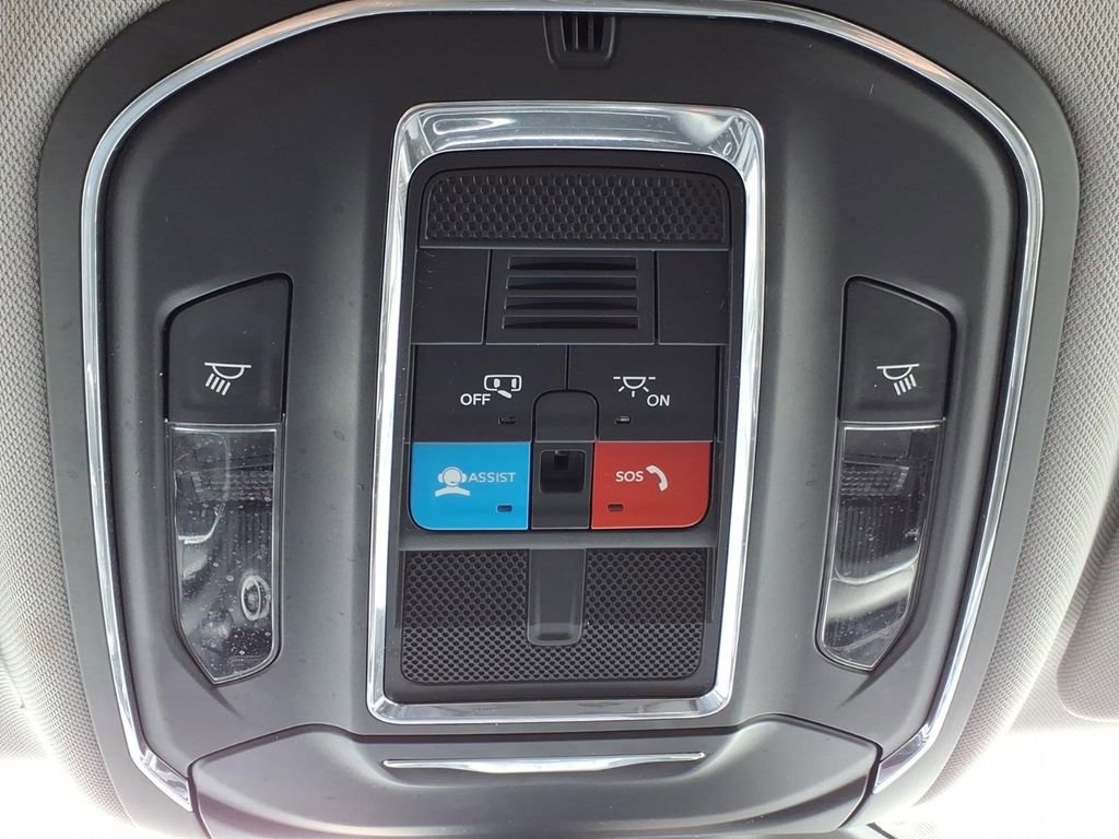 Used 2023 Jeep Grand Cherokee L Laredo AWD/4WD image 25