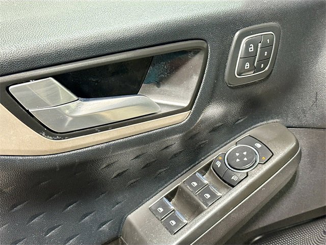 Used 2020 Ford Escape SEL image 19