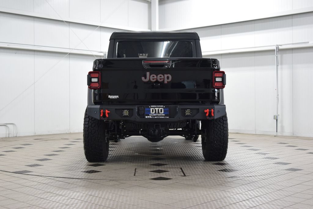 Used 2026 Jeep Gladiator Mojave w/ Safety Group AWD/4WD image 7