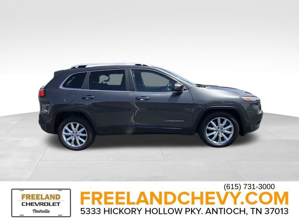 Used 2016 Jeep Cherokee Limited w/ Luxury Group FWD image 2