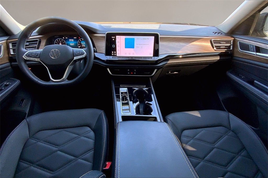 Used 2024 Volkswagen Atlas SE image 16