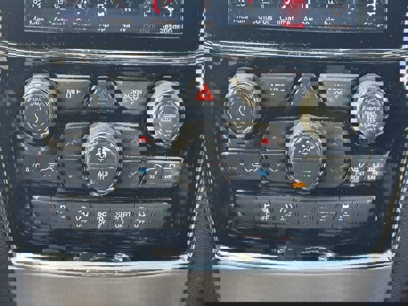 Used 2020 Jeep Grand Cherokee Trailhawk image 14