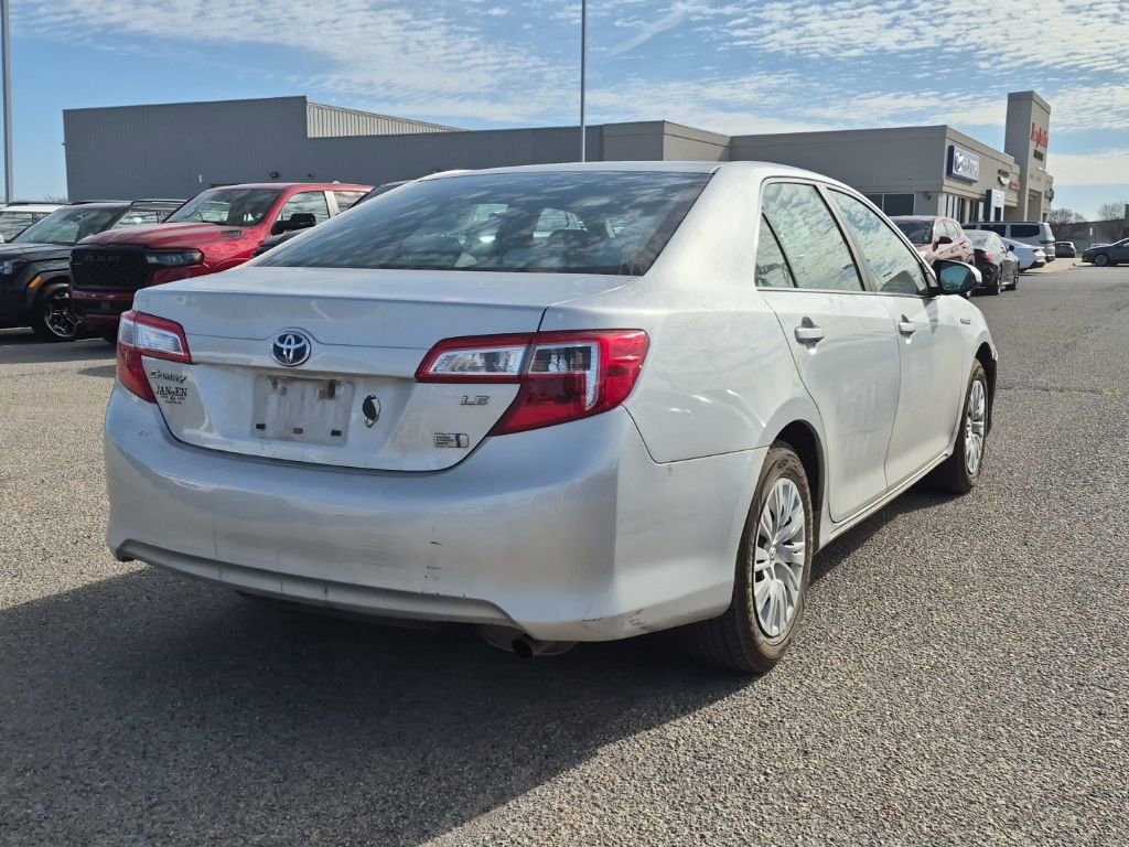 Used 2012 Toyota Camry LE image 3