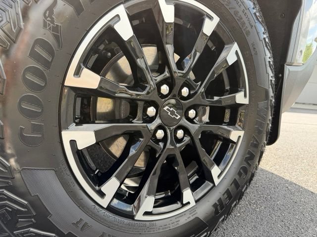 Used 2026 Chevrolet Traverse Z71 w/ Enhanced Driving Package AWD/4WD image 18