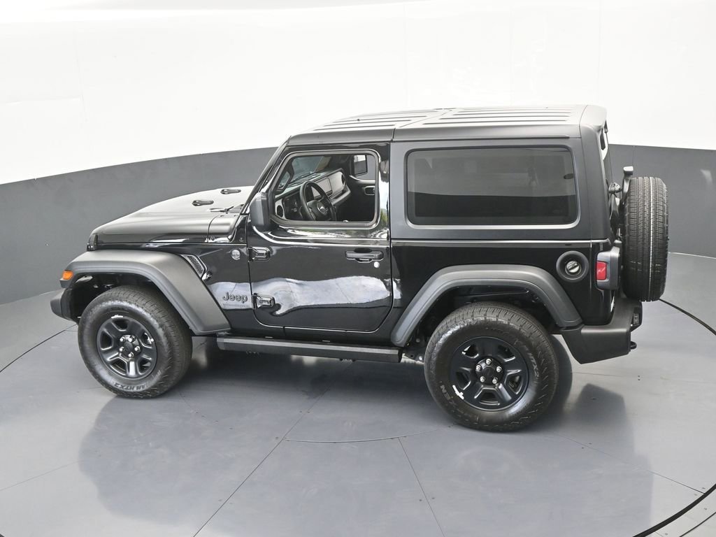 Used 2025 Jeep Wrangler Sport image 43