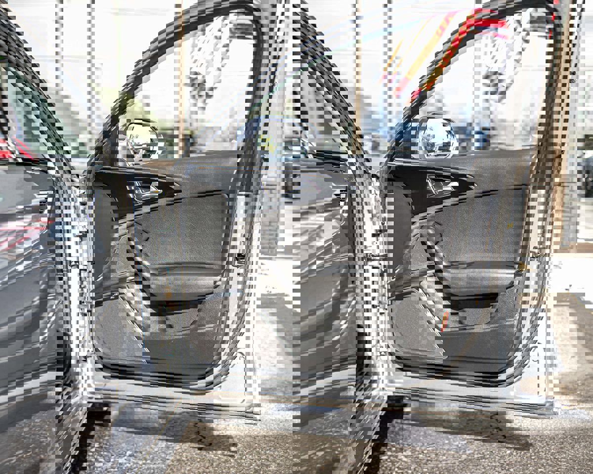 Used 2017 Audi A6 3.0T Premium Plus w/ Cold Weather Package image 42