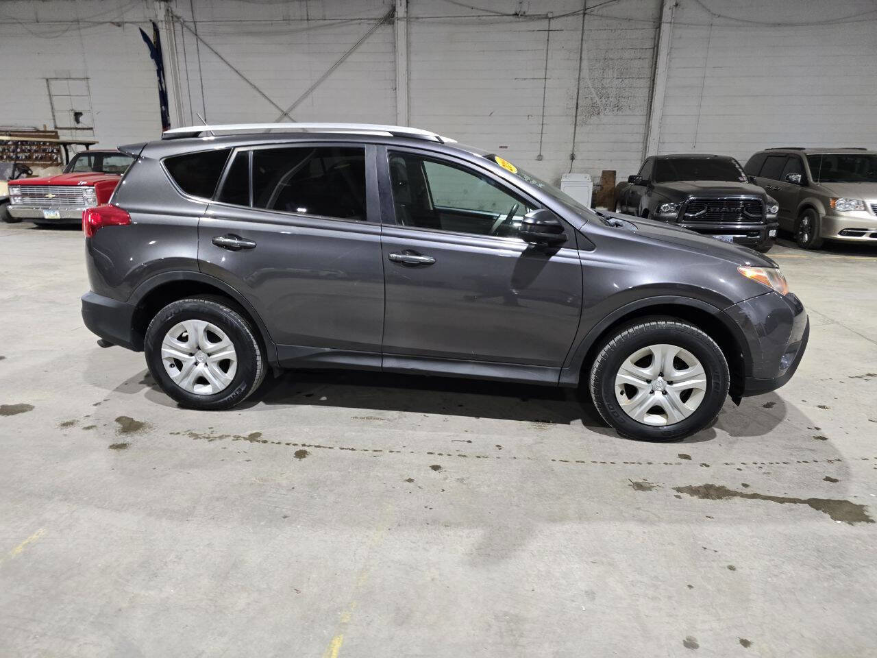 Used 2015 Toyota RAV4 LE image 15