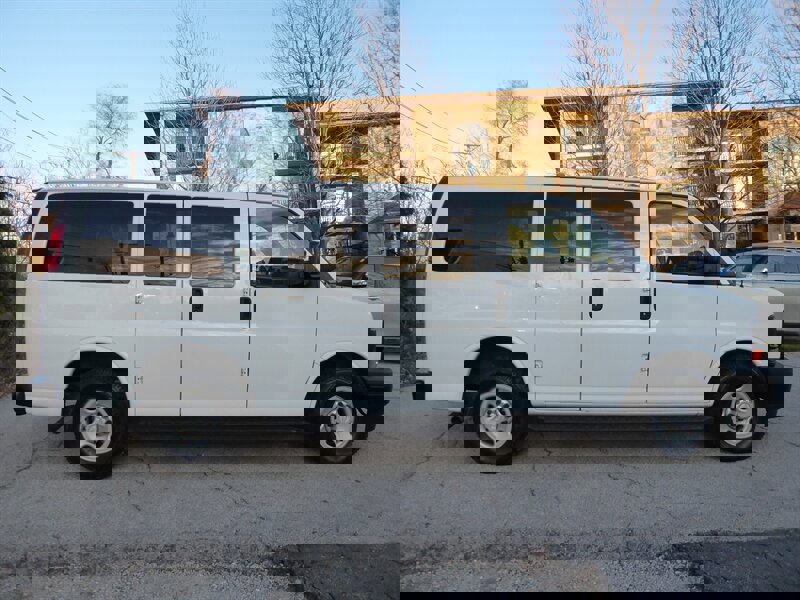 Used 2017 Chevrolet Express 2500 LS image 8