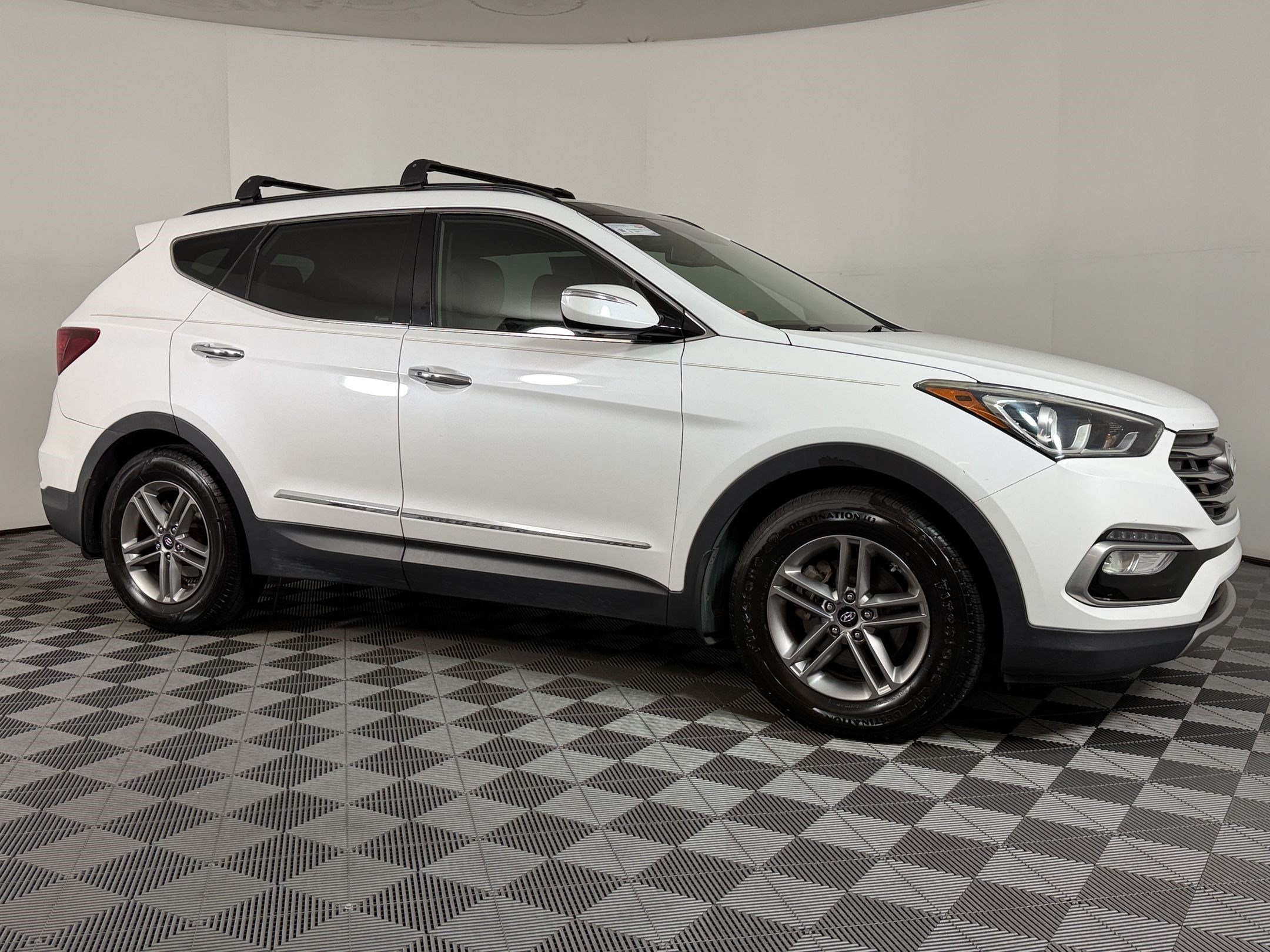Used 2017 Hyundai Santa Fe Sport w/ 2.4L Tech Package 04 FWD image 6