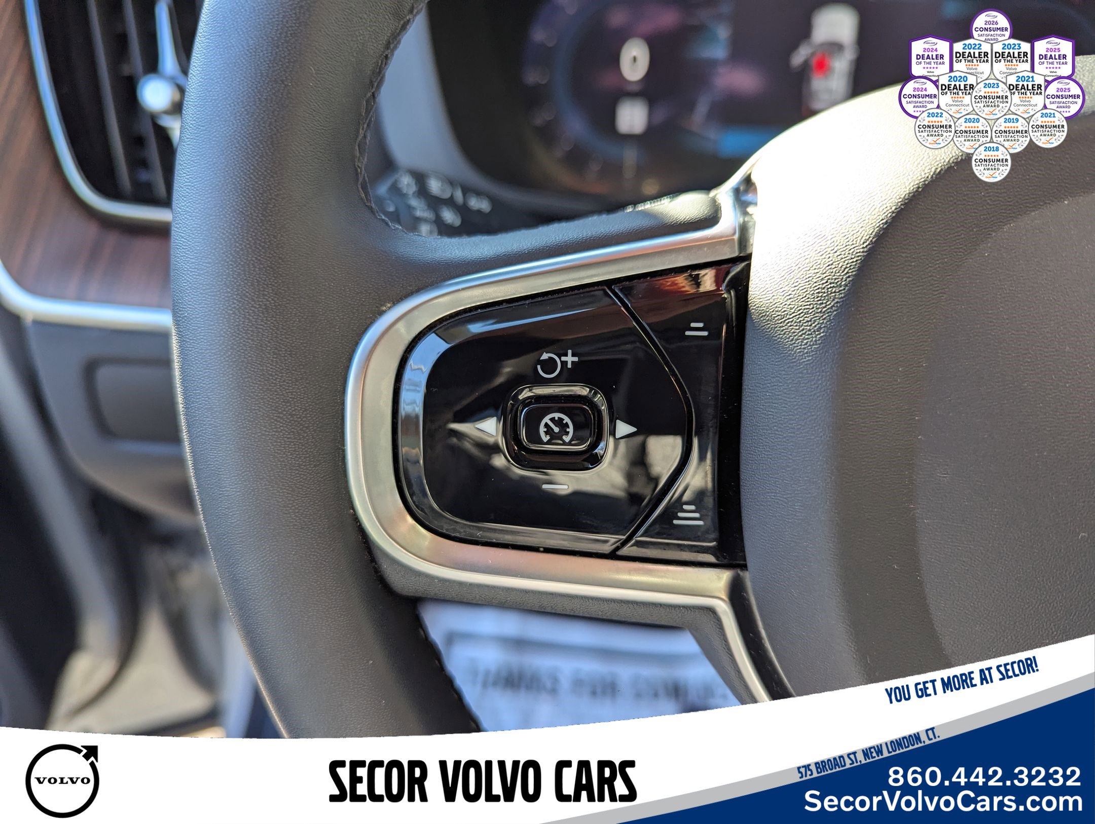 Certified 2023 Volvo XC60 B5 Plus image 14